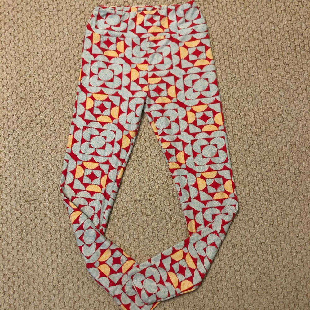 LuLaRoe- geometric leggings
